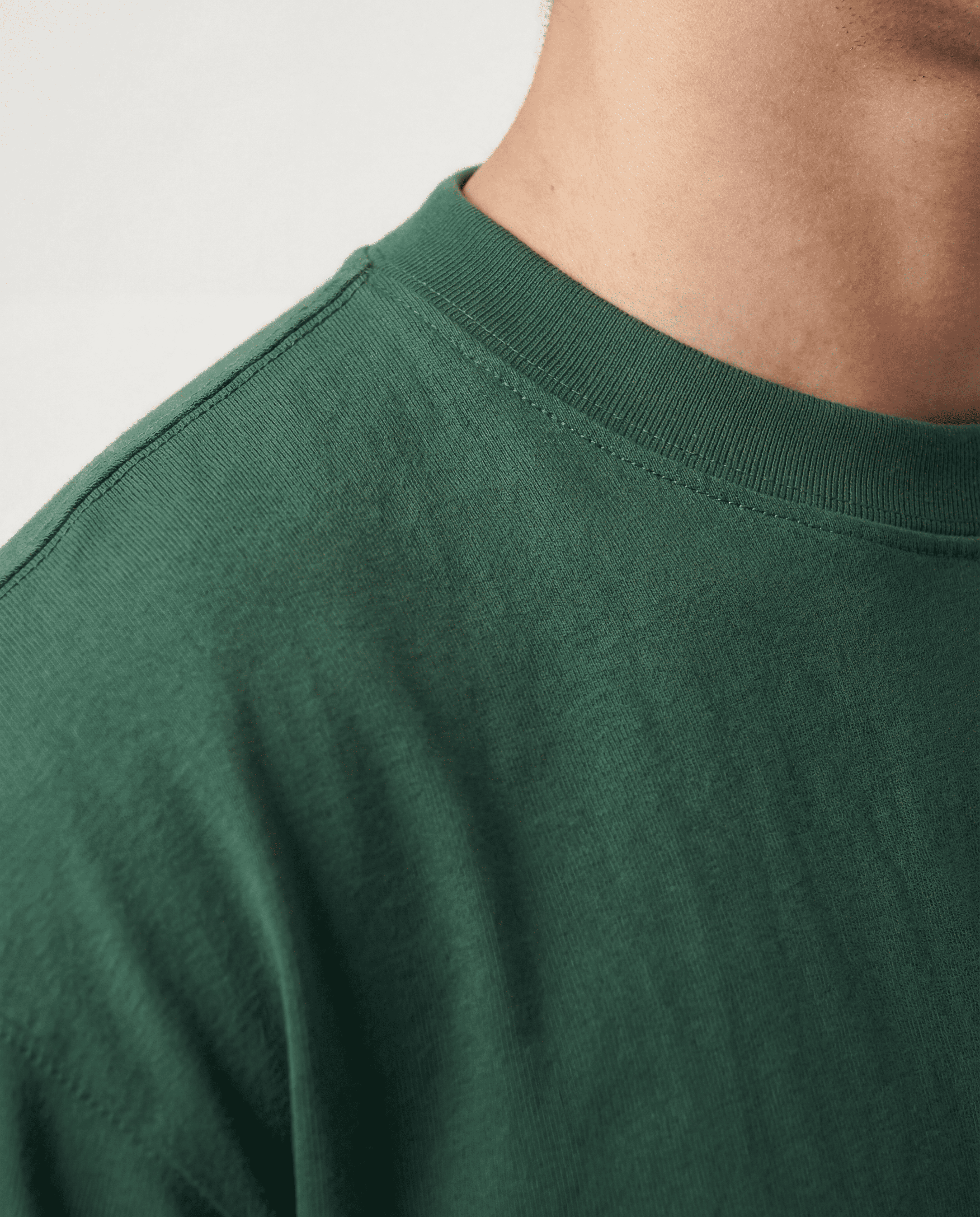 01 Zümrüt Core Tee